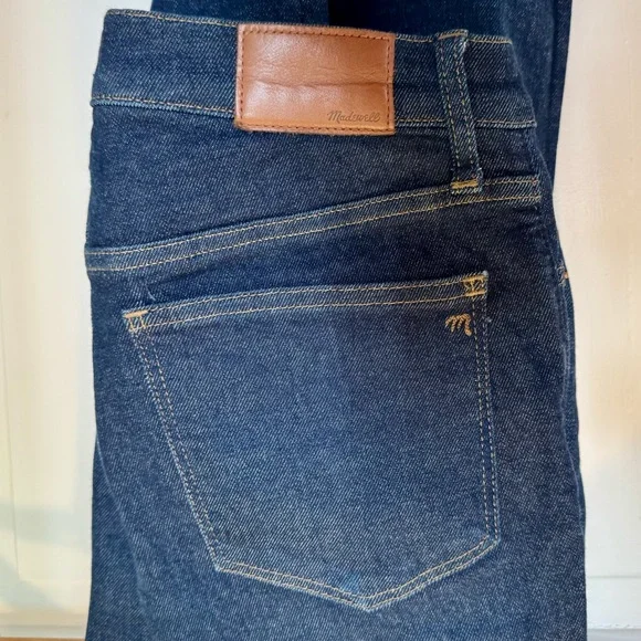 Madewell 9" High-Rise Skinny Jeans Size 26, Dark Blue - Picture 3 of 10
